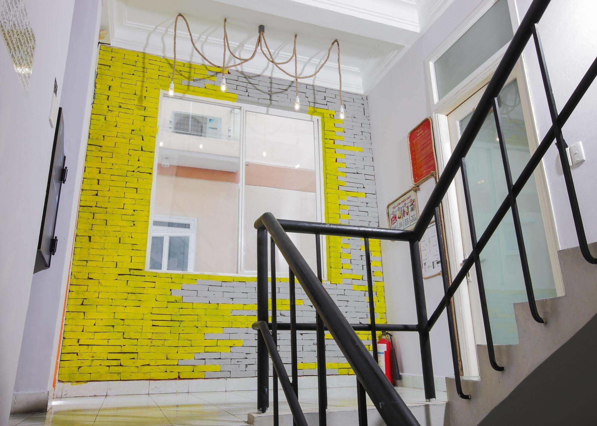 Dream Station - Saigon Hostel Ho Chi Minh-staden Exteriör bild