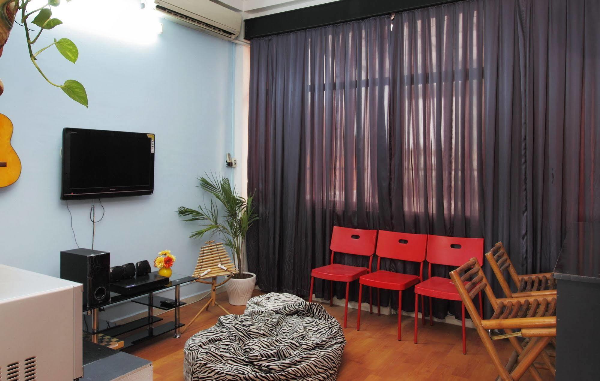 Dream Station - Saigon Hostel Ho Chi Minh-staden Exteriör bild