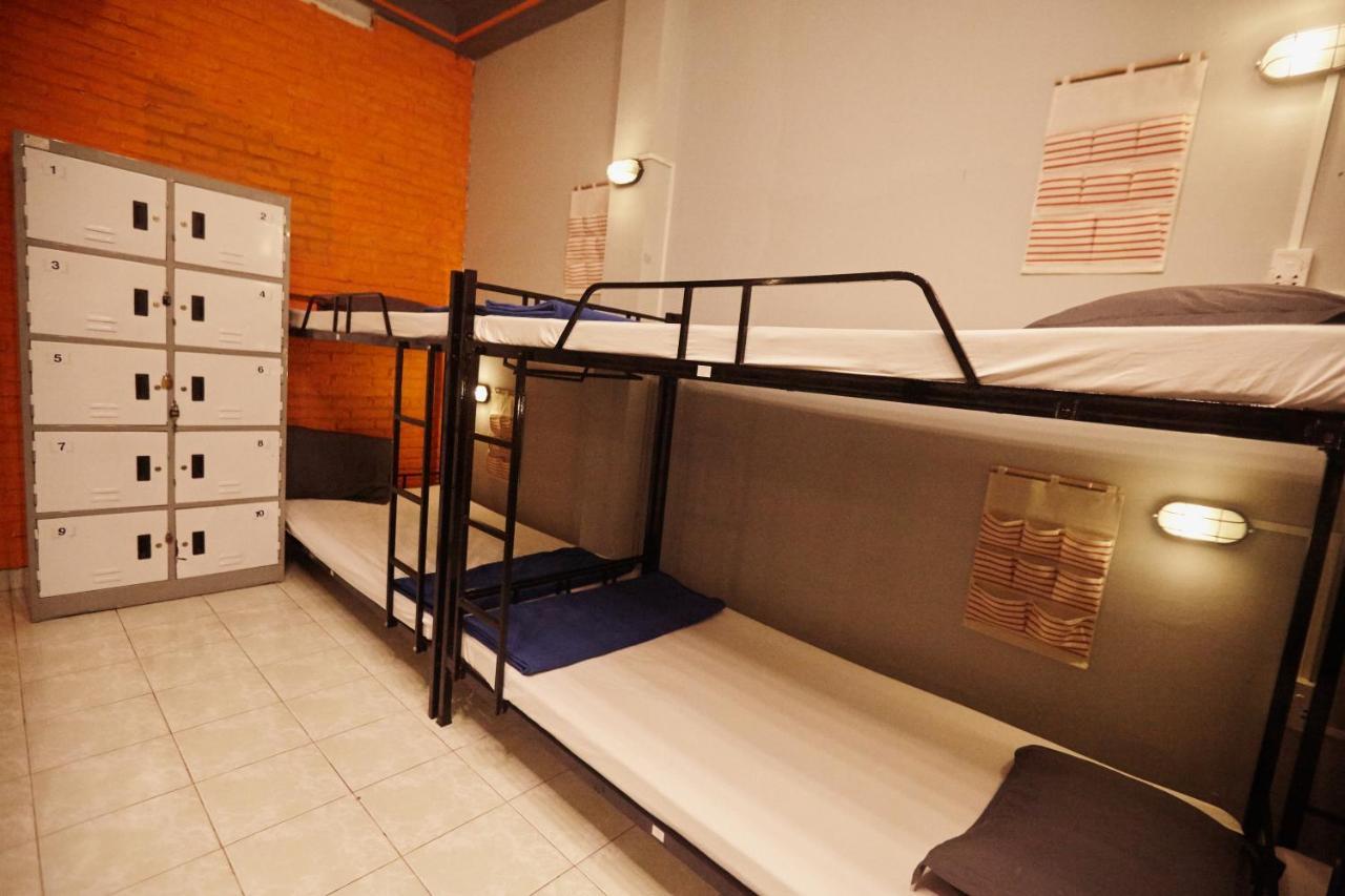 Dream Station - Saigon Hostel Ho Chi Minh-staden Exteriör bild